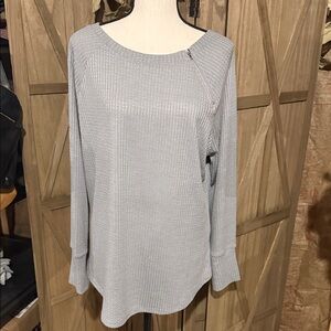 Women's Light Gray Waffle Knit Long-Sleeve Top